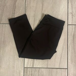 Black Youth Large Girl’s Mid-Waisted Old Navy Capri Leggings